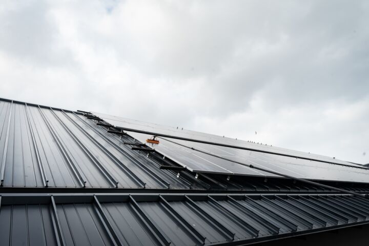 Roof-mounted commercial solar panel array